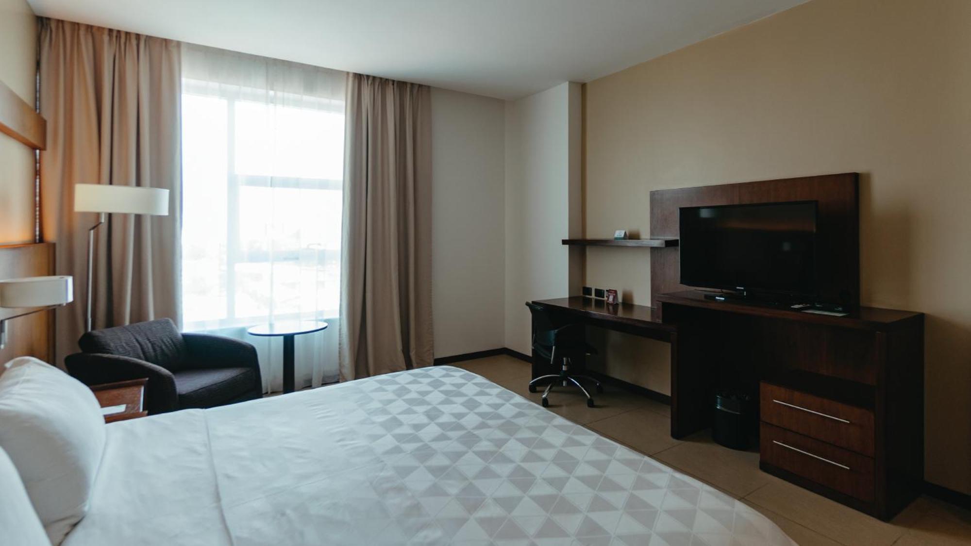 Airport By Ihg 5*