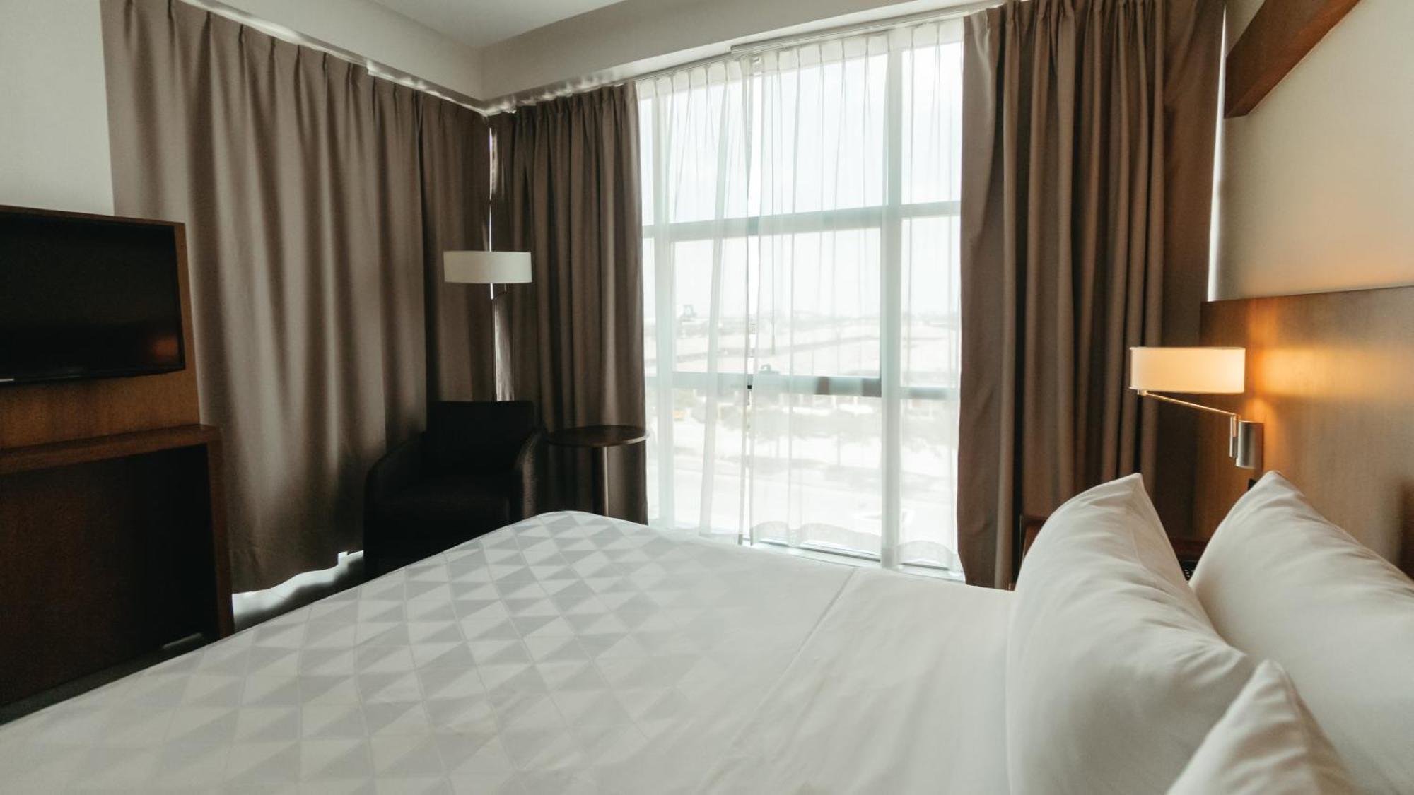 Airport By Ihg Hotel