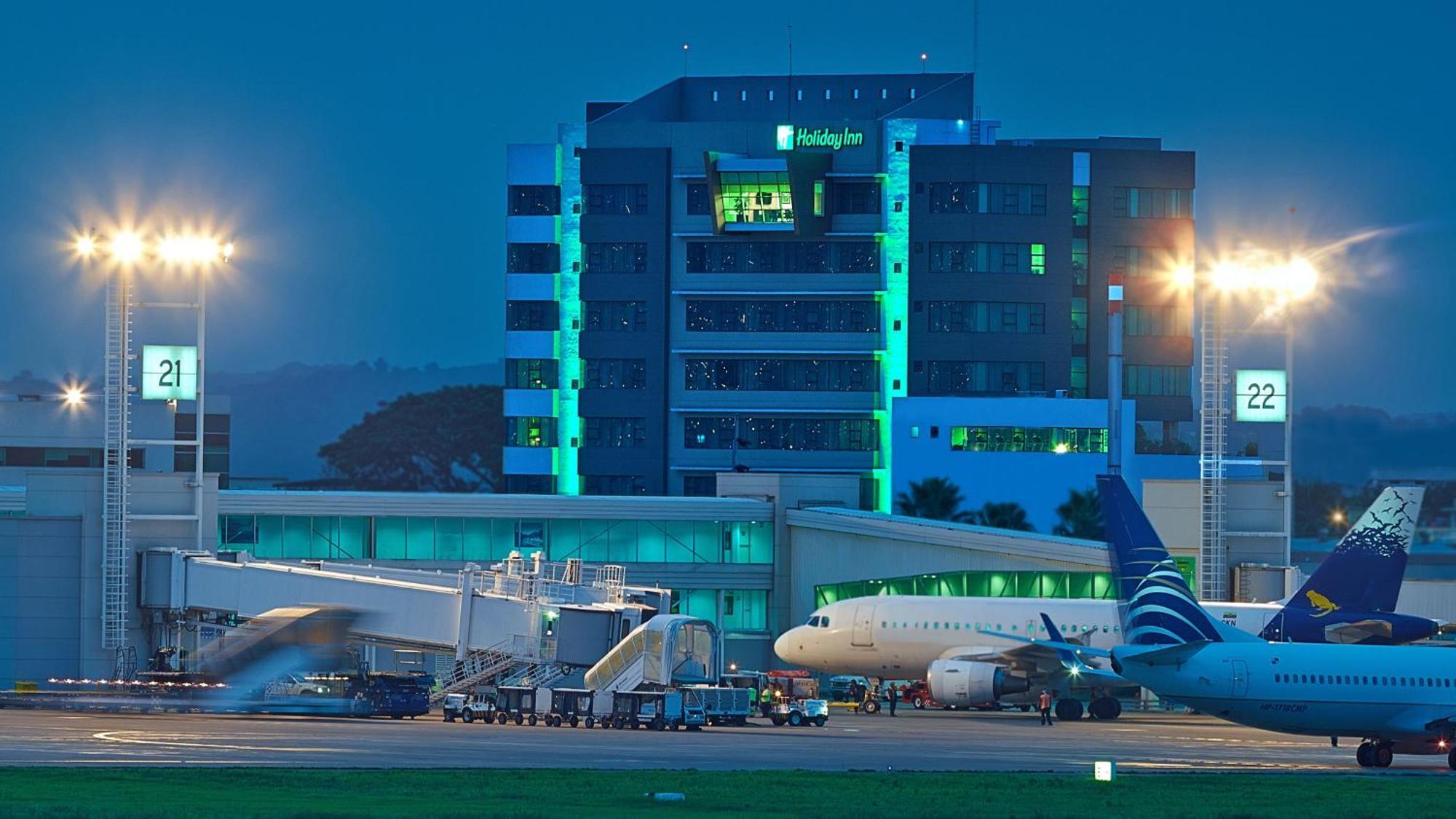 Hotel Airport By Ihg